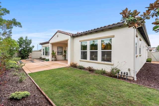 1352 Baumgartner Way, Escondido, CA 92026