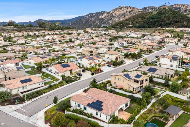 1352 Baumgartner Way, Escondido, CA 92026