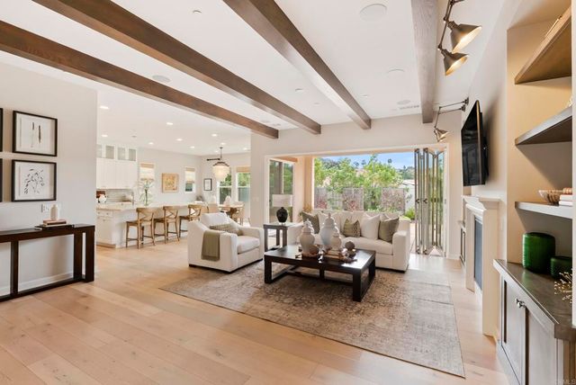 1352 Baumgartner Way, Escondido, CA 92026