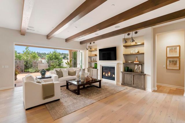 1352 Baumgartner Way, Escondido, CA 92026