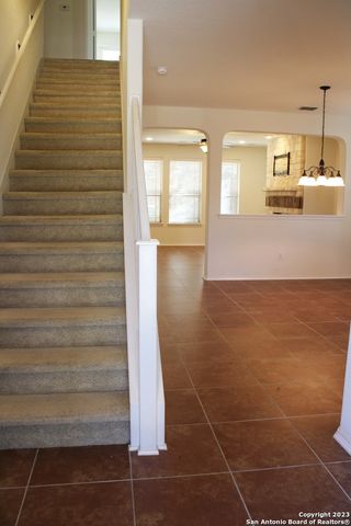 2814 DUSSELDORF, San Antonio, TX 78230