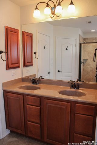 2814 DUSSELDORF, San Antonio, TX 78230