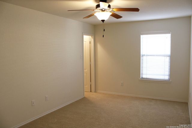 2814 DUSSELDORF, San Antonio, TX 78230