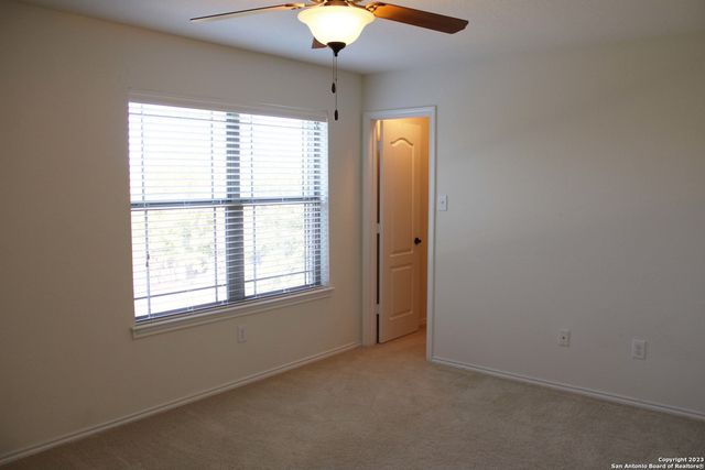 2814 DUSSELDORF, San Antonio, TX 78230