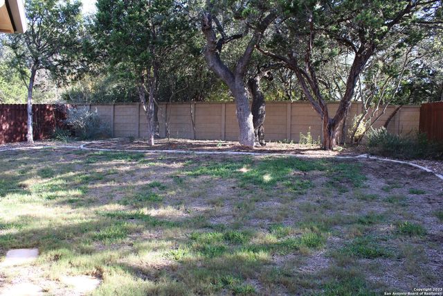 2814 DUSSELDORF, San Antonio, TX 78230