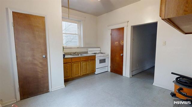 504 Springfield Avenue, Newark, NJ 07103