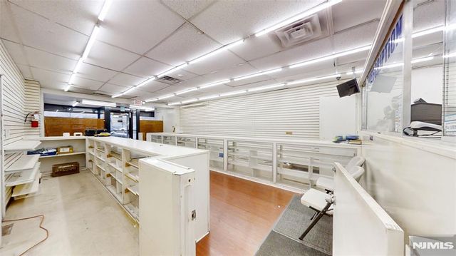 504 Springfield Avenue, Newark, NJ 07103