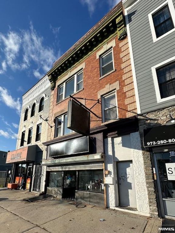 504 Springfield Avenue, Newark, NJ 07103