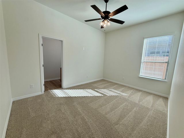 718 Eagle Claw DR, Salado, TX 76571