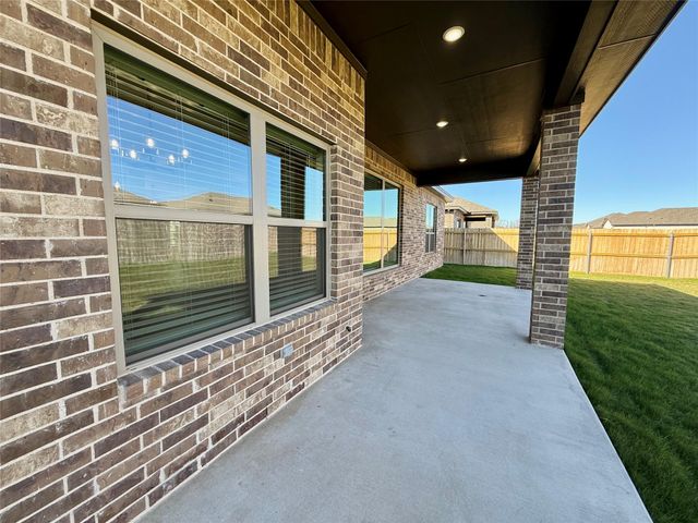 718 Eagle Claw DR, Salado, TX 76571