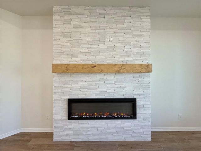 718 Eagle Claw DR, Salado, TX 76571