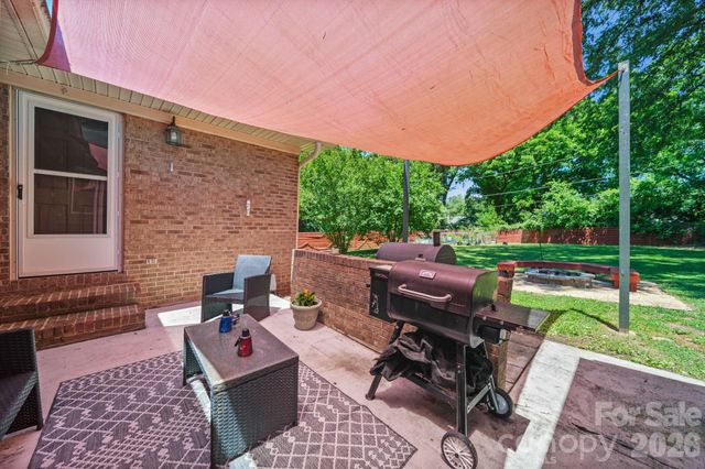 5329 Providence Road, Charlotte, NC 28226
