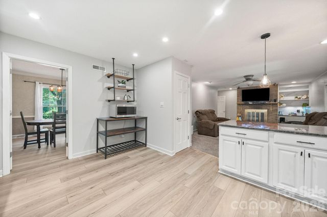 5329 Providence Road, Charlotte, NC 28226