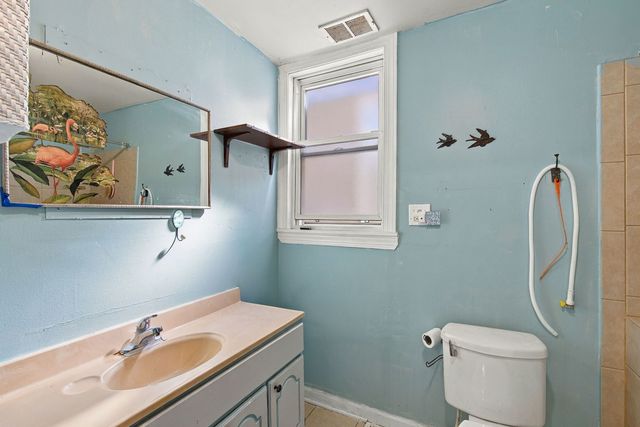 2956 N Elston Avenue, Chicago, IL 60618