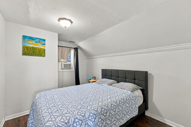 2956 N Elston Avenue, Chicago, IL 60618