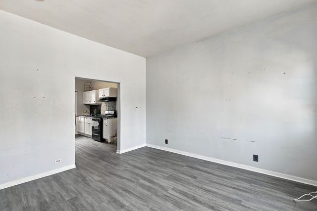2956 N Elston Avenue, Chicago, IL 60618