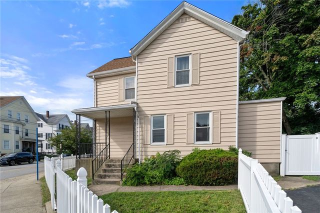 180 Beechwood Avenue 3, Pawtucket, RI 02860