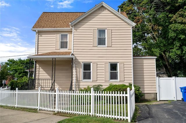 180 Beechwood Avenue 3, Pawtucket, RI 02860