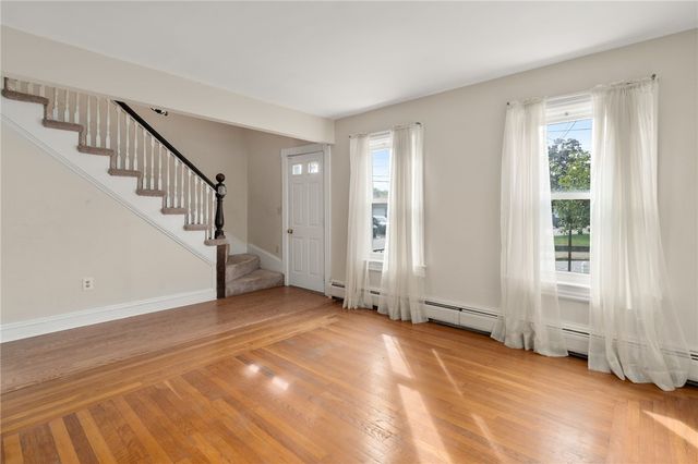 180 Beechwood Avenue 3, Pawtucket, RI 02860