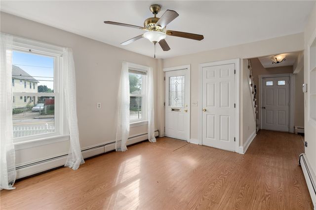 180 Beechwood Avenue 3, Pawtucket, RI 02860