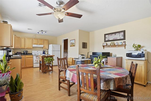 3601 Henrietta Avenue, Bartlesville, OK 74006