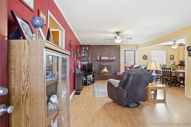 3601 Henrietta Avenue, Bartlesville, OK 74006