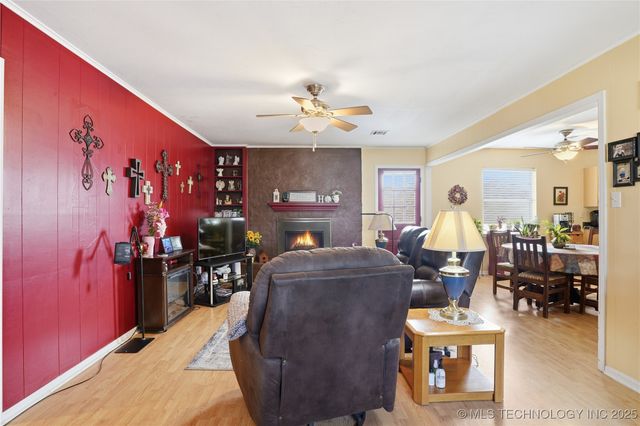 3601 Henrietta Avenue, Bartlesville, OK 74006