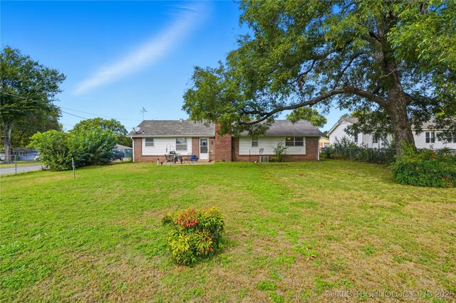 3601 Henrietta Avenue, Bartlesville, OK 74006
