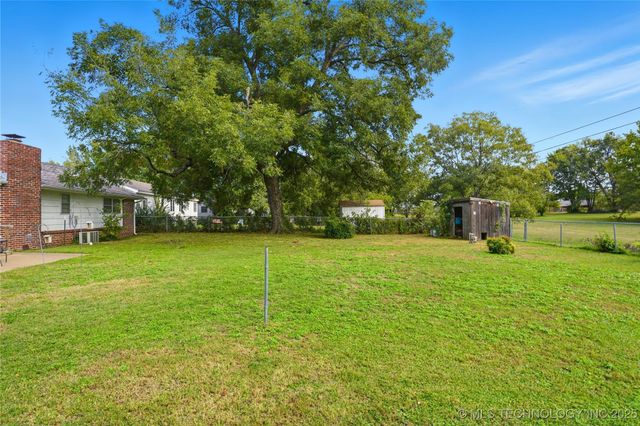 3601 Henrietta Avenue, Bartlesville, OK 74006
