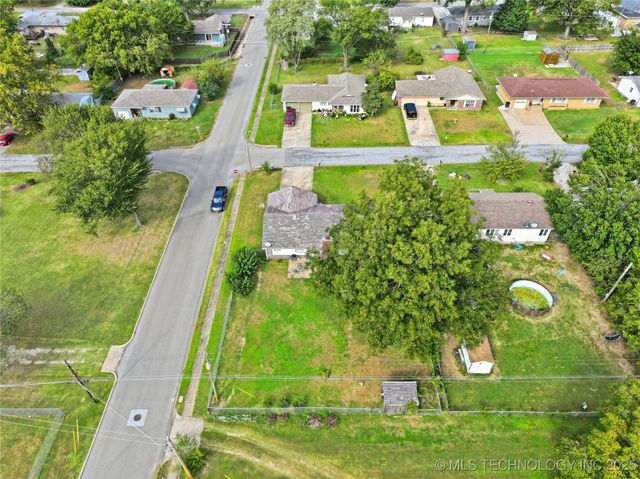 3601 Henrietta Avenue, Bartlesville, OK 74006