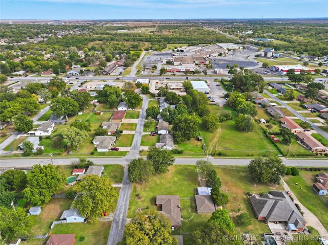 3601 Henrietta Avenue, Bartlesville, OK 74006