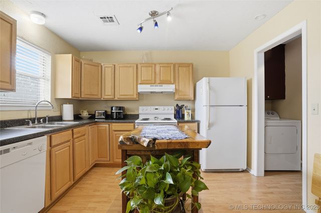 3601 Henrietta Avenue, Bartlesville, OK 74006