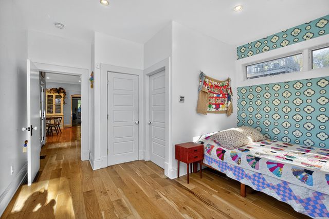 260 Clay Avenue, Lexington, KY 40502