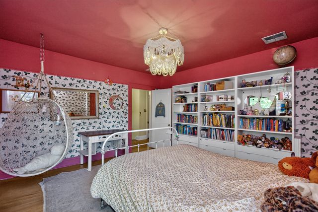 260 Clay Avenue, Lexington, KY 40502