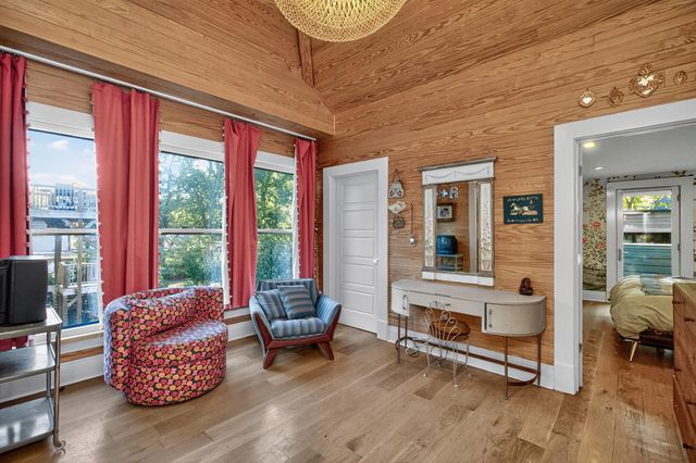 260 Clay Avenue, Lexington, KY 40502