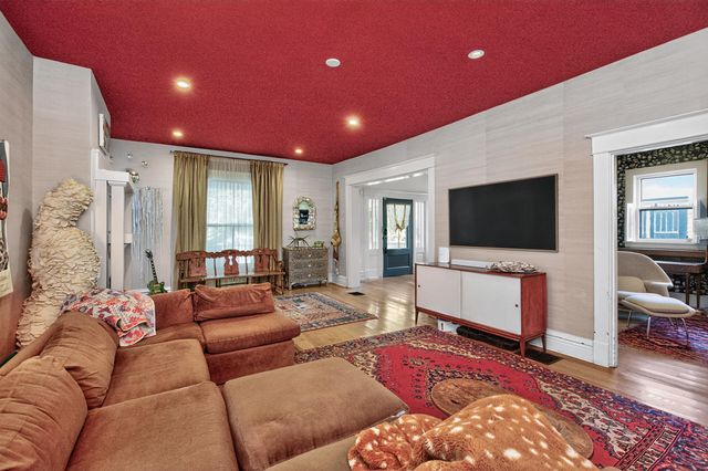 260 Clay Avenue, Lexington, KY 40502