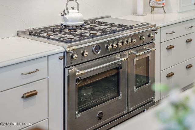 3815 DUVAL Drive, Jacksonville Beach, FL 32250