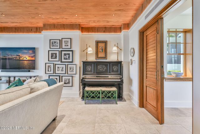 3815 DUVAL Drive, Jacksonville Beach, FL 32250