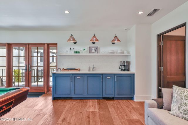 3815 DUVAL Drive, Jacksonville Beach, FL 32250