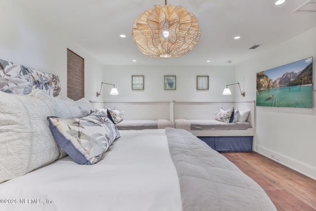 3815 DUVAL Drive, Jacksonville Beach, FL 32250