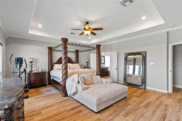 2026 Hyacinth Dr, Corpus Christi, TX 78413