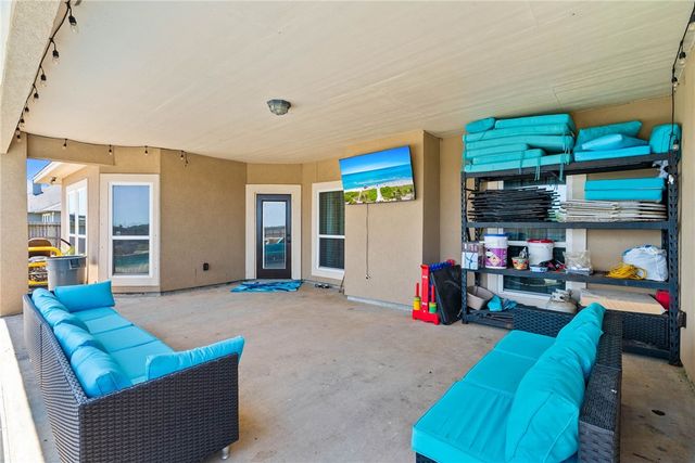 2026 Hyacinth Dr, Corpus Christi, TX 78413