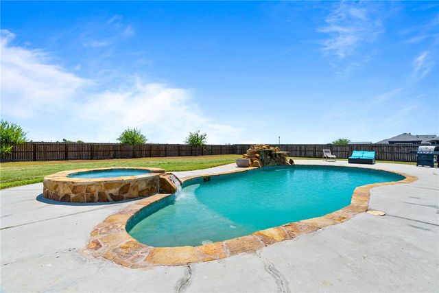 2026 Hyacinth Dr, Corpus Christi, TX 78413