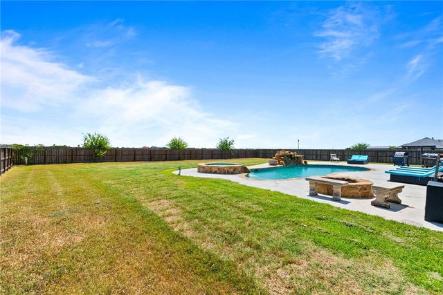 2026 Hyacinth Dr, Corpus Christi, TX 78413