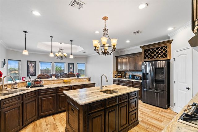 2026 Hyacinth Dr, Corpus Christi, TX 78413