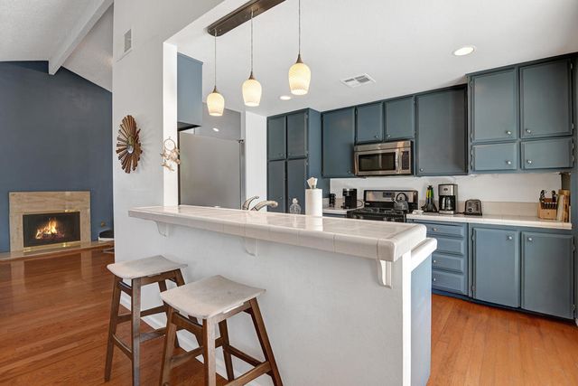 1031 E El Conquistador, Palm Springs, CA 92262