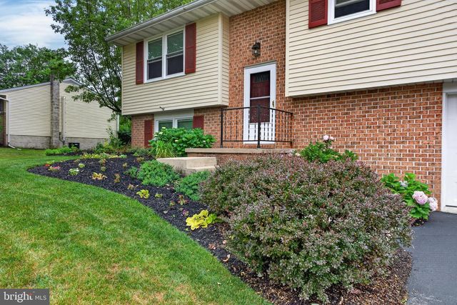 139 BRIAN DR, Ephrata, PA 17522