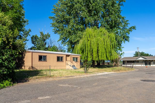 21133 Ronald Street, Anderson, CA 96007