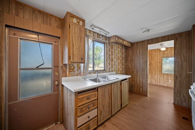 21133 Ronald Street, Anderson, CA 96007