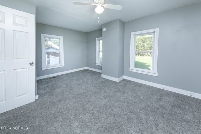 1702 W Main Street, Elizabeth City, NC 27909